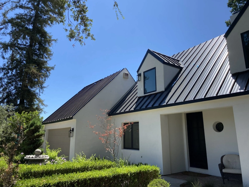 (Blog) Top Tips for Choosing the Right Roofing Contractor